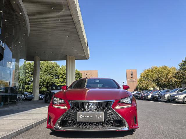 Lexus RC