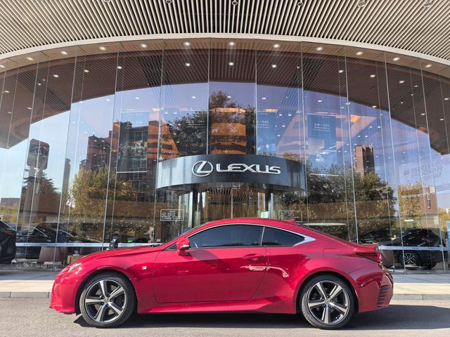 Lexus RC