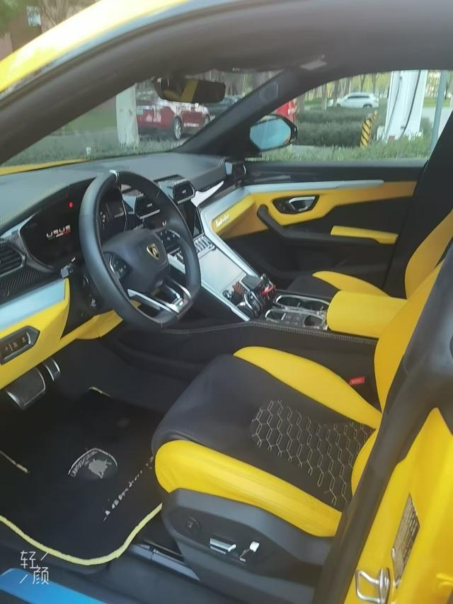 Lamborghini Urus