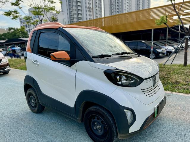 Baojun E100