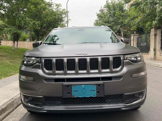 Jeep Grand commander