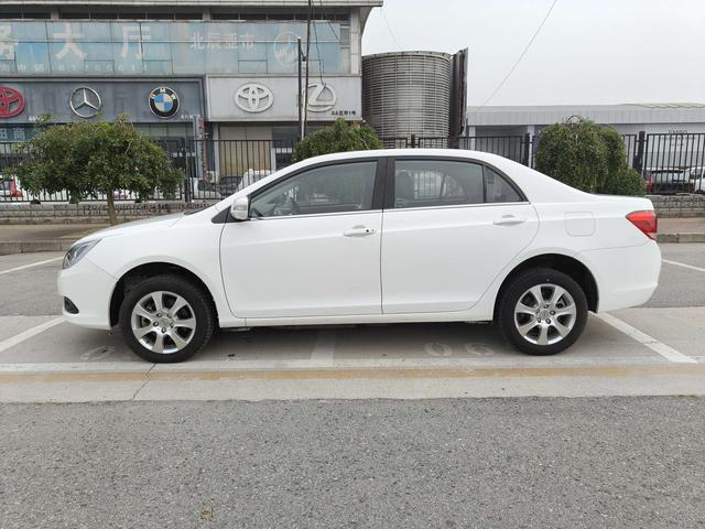 BYD e5