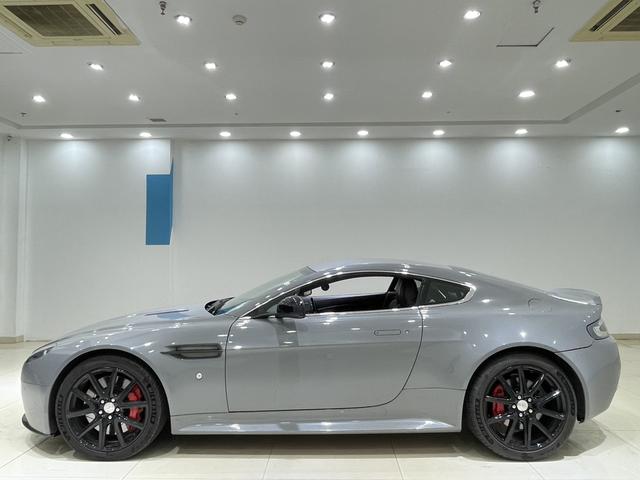 Aston Martin Vantage