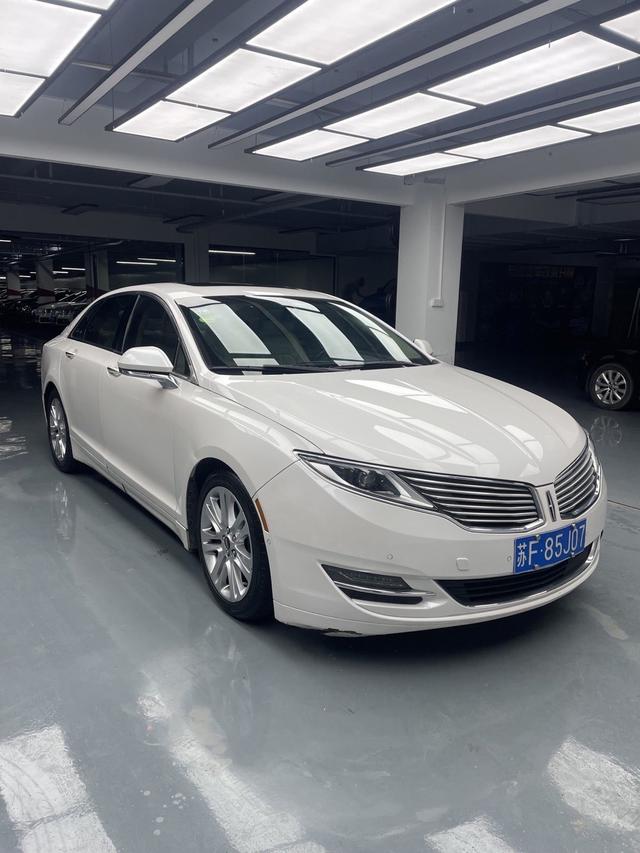 Lincoln MKZ