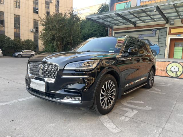 Lincoln Aviator