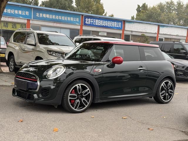 MINI JCW