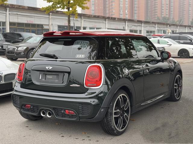 MINI JCW