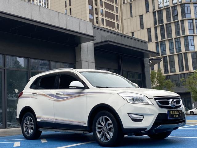 BAIC Shenbao X65