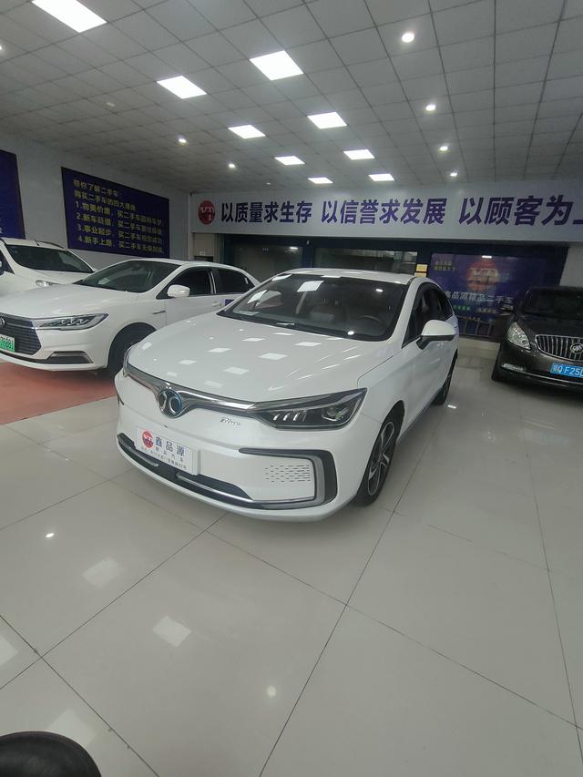 BAIC Beijing EU5