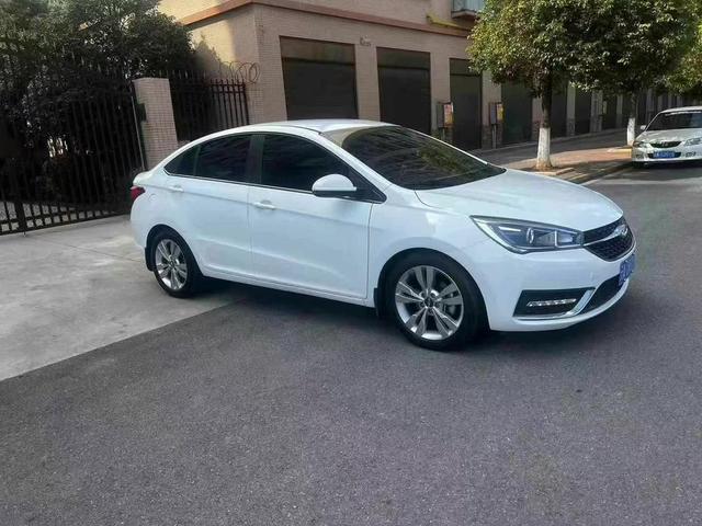 Chery Arrizo 5