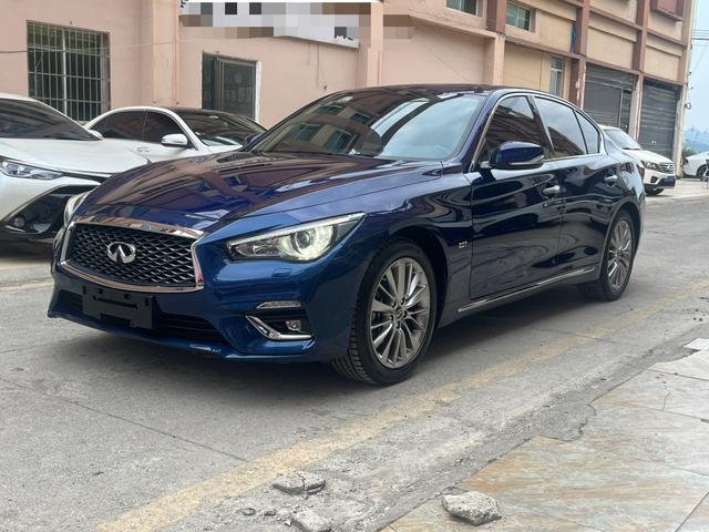 Infiniti Q50L