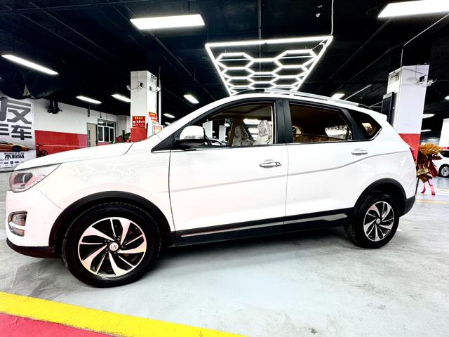 Baojun 560