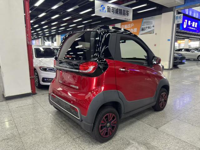 Baojun E100