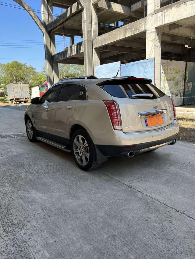 Cadillac SRX