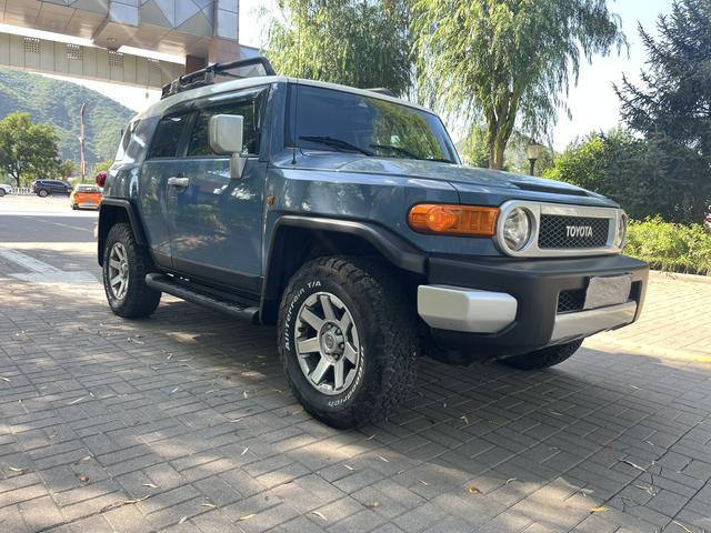 Toyota FJ Cruiser