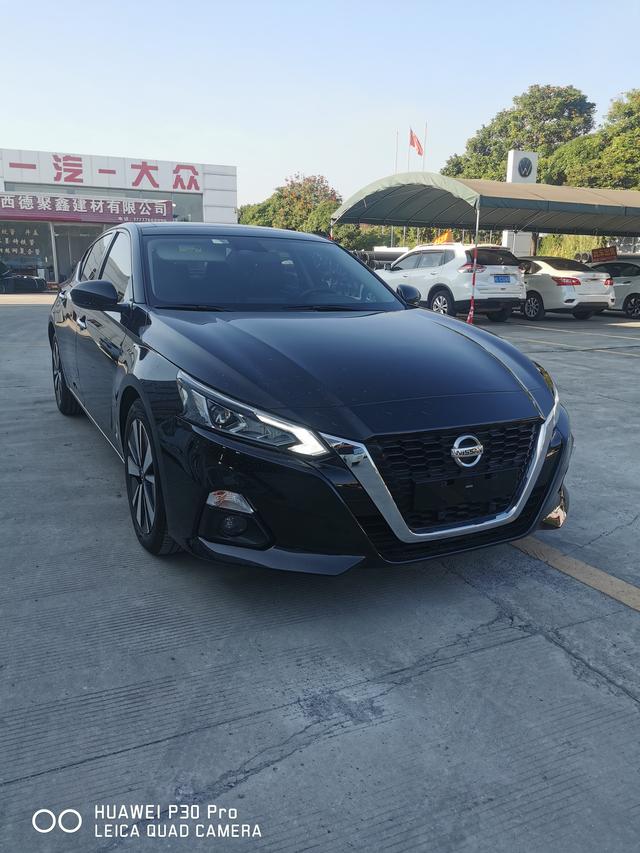 Nissan Altima