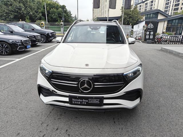 Mercedes-Benz EQB