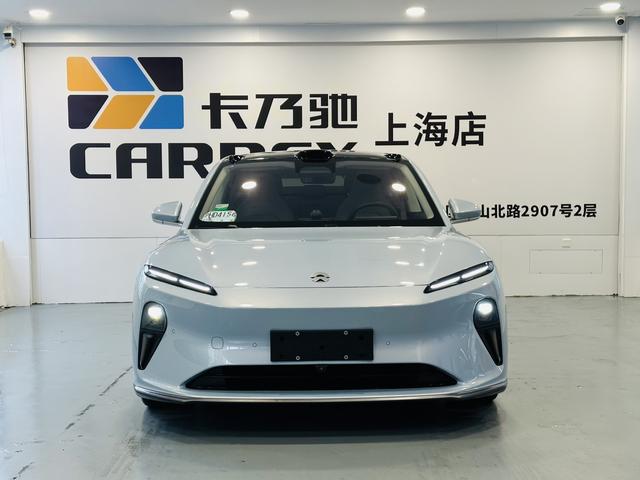 NIO ET5