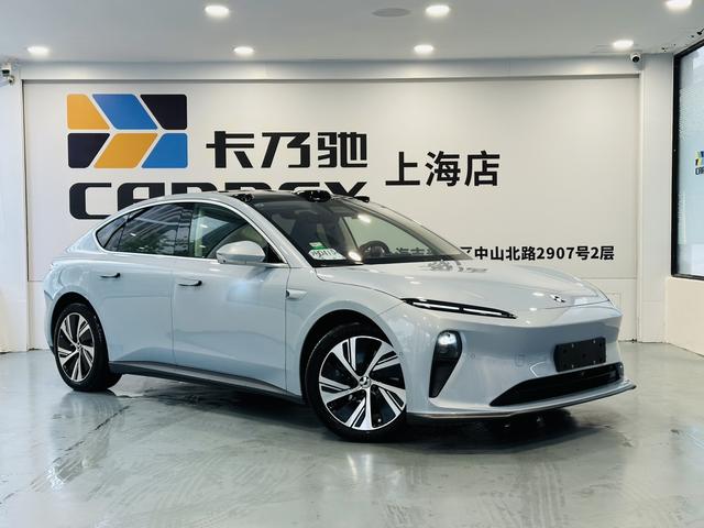 NIO ET5