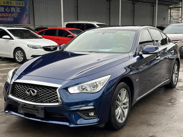 Infiniti Q50L