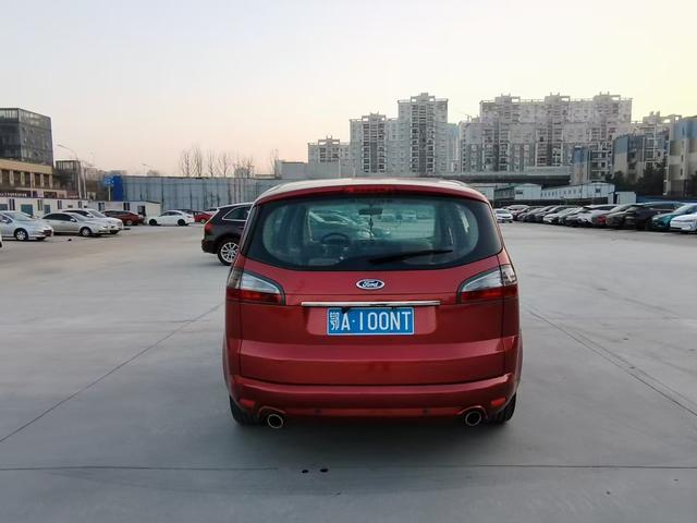 Ford Max