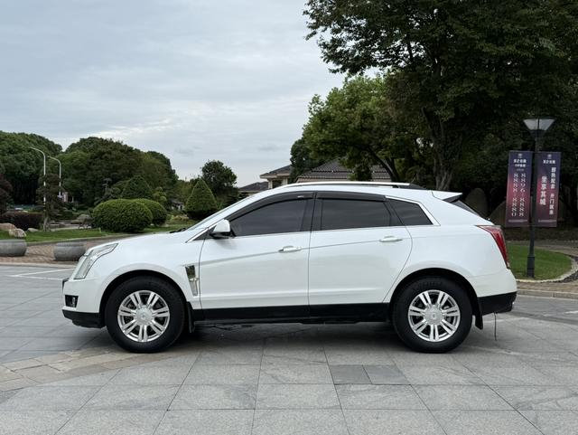 Cadillac SRX