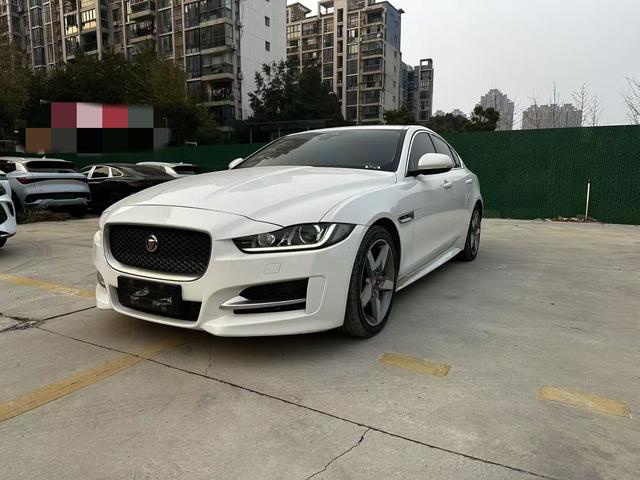 Jaguar XE