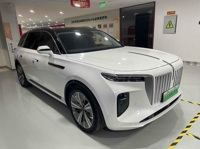 Hongqi E-HS9