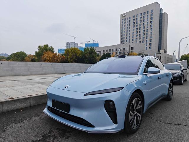 NIO ET5