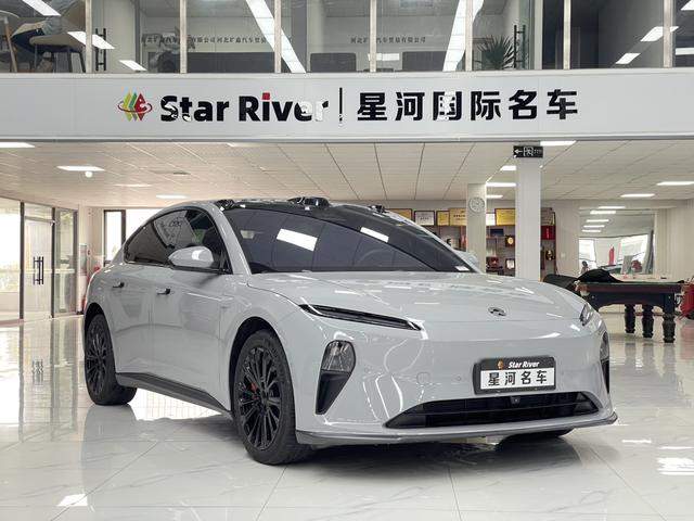 NIO ET5