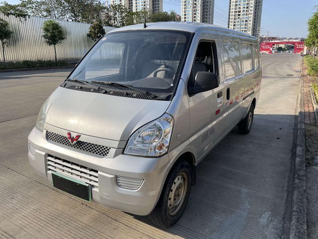 Wuling Rongguang EV