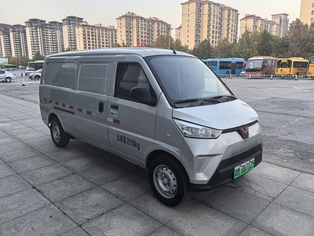 Wuling EV50