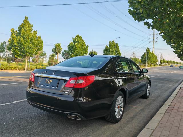 Hongqi H7