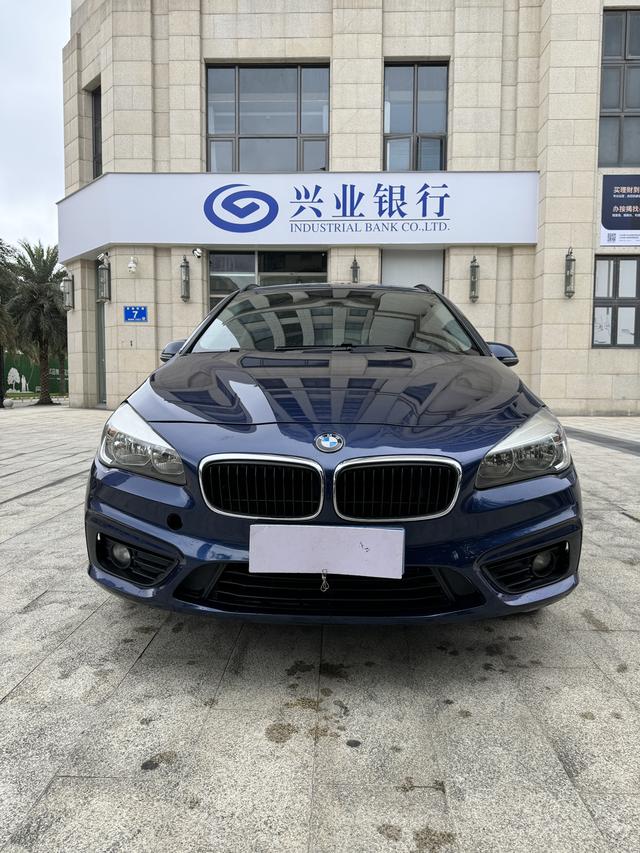 BMW 2 series multifunctional station wagon