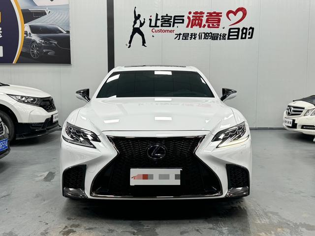 Lexus LS