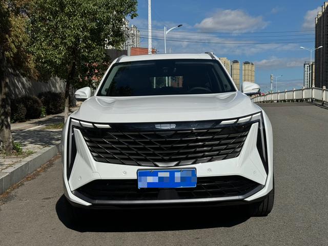 Geely Atlas L