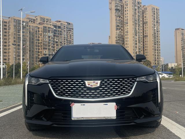 Cadillac CT4