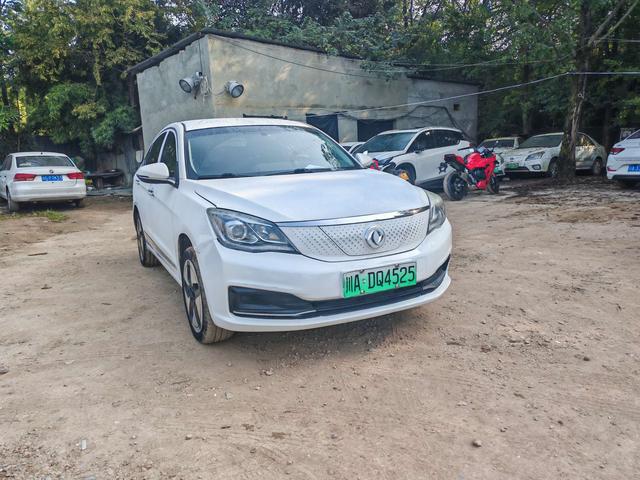 Dongfeng Fengshen E70