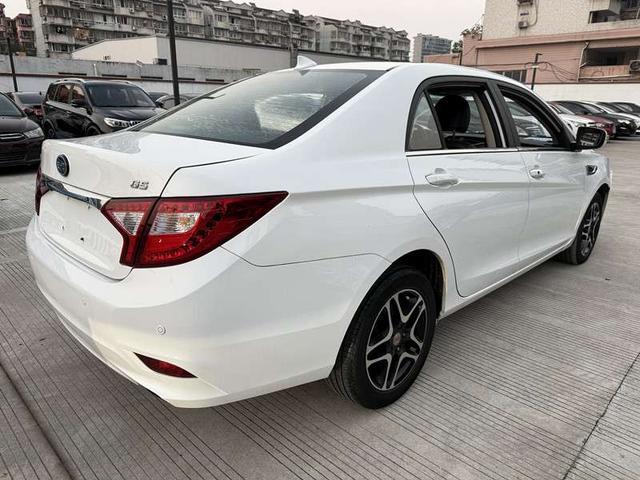 BYD G5