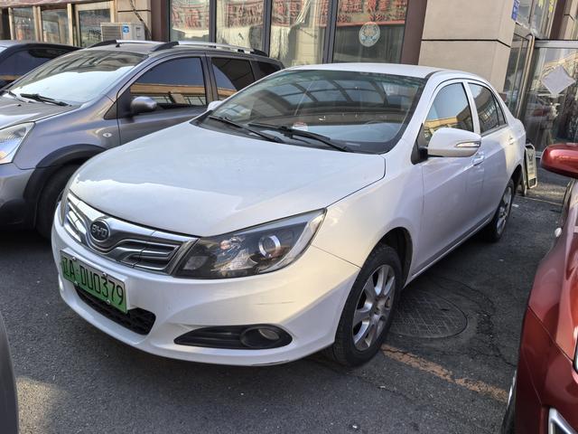 BYD e5