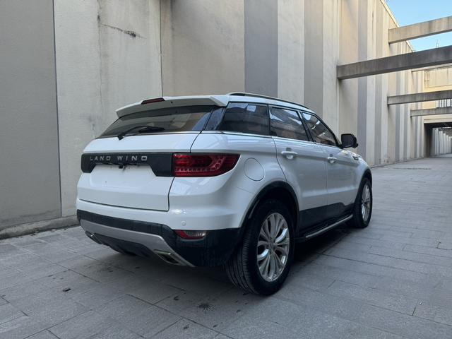 Lu Feng Landwind X7