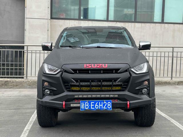 Isuzu D-MAX