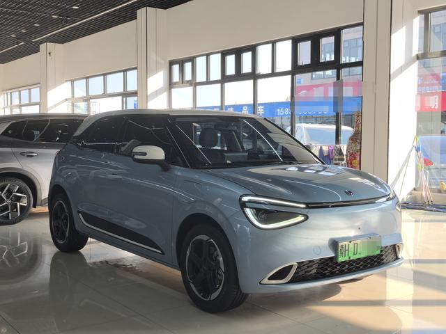 Dongfeng Nano 01