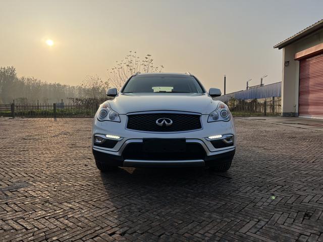 Infiniti QX50