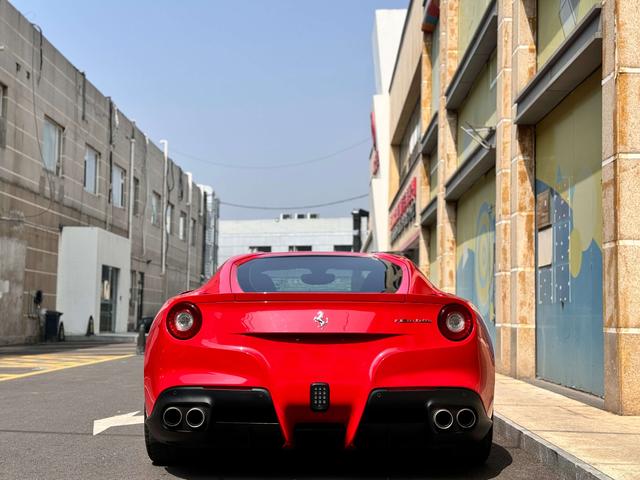 Ferrari F12berlinetta