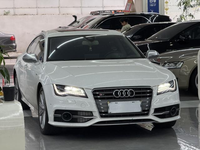 Audi S7