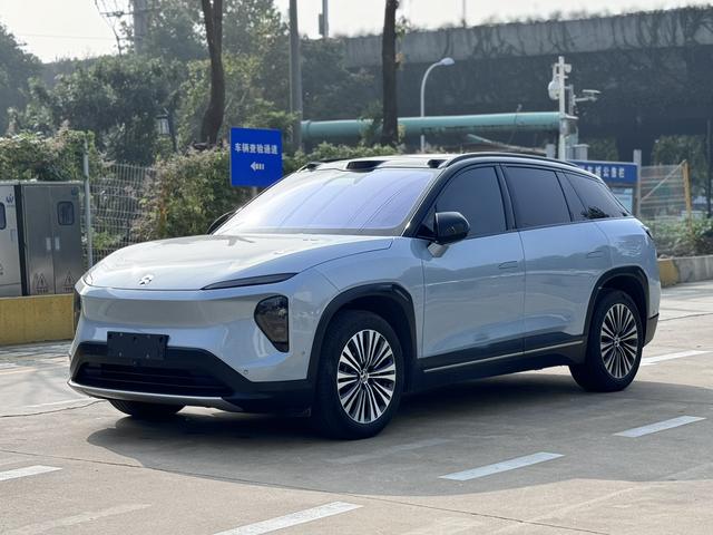 NIO ES7