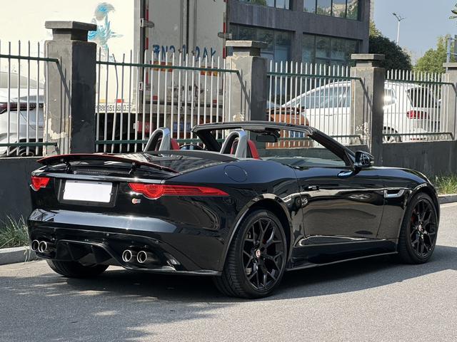 Jaguar F-TYPE