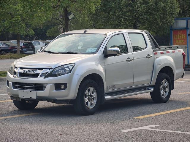 Isuzu D-MAX