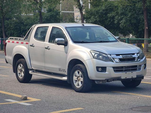 Isuzu D-MAX